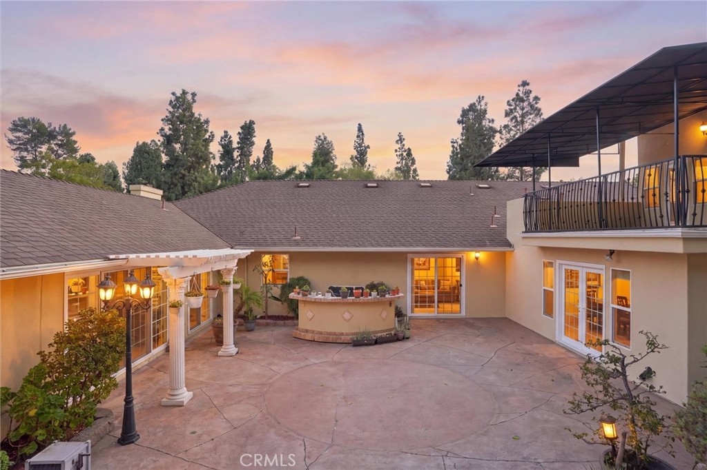 941 Laguna Drive