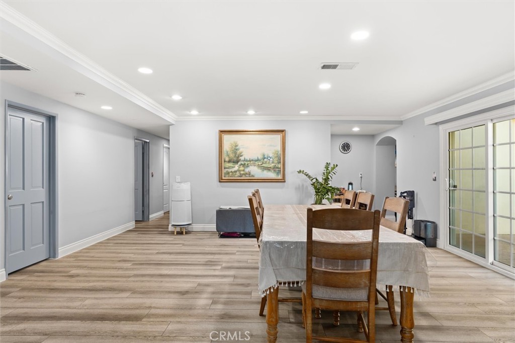 941 Laguna Drive