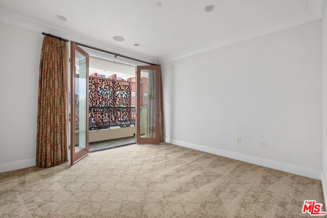 261 S. Reeves Drive, Penthouse 7