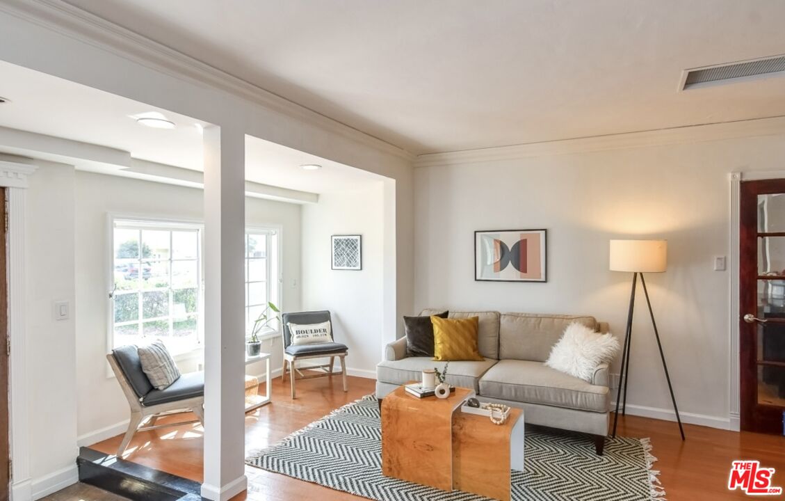 239 E Haven Ave