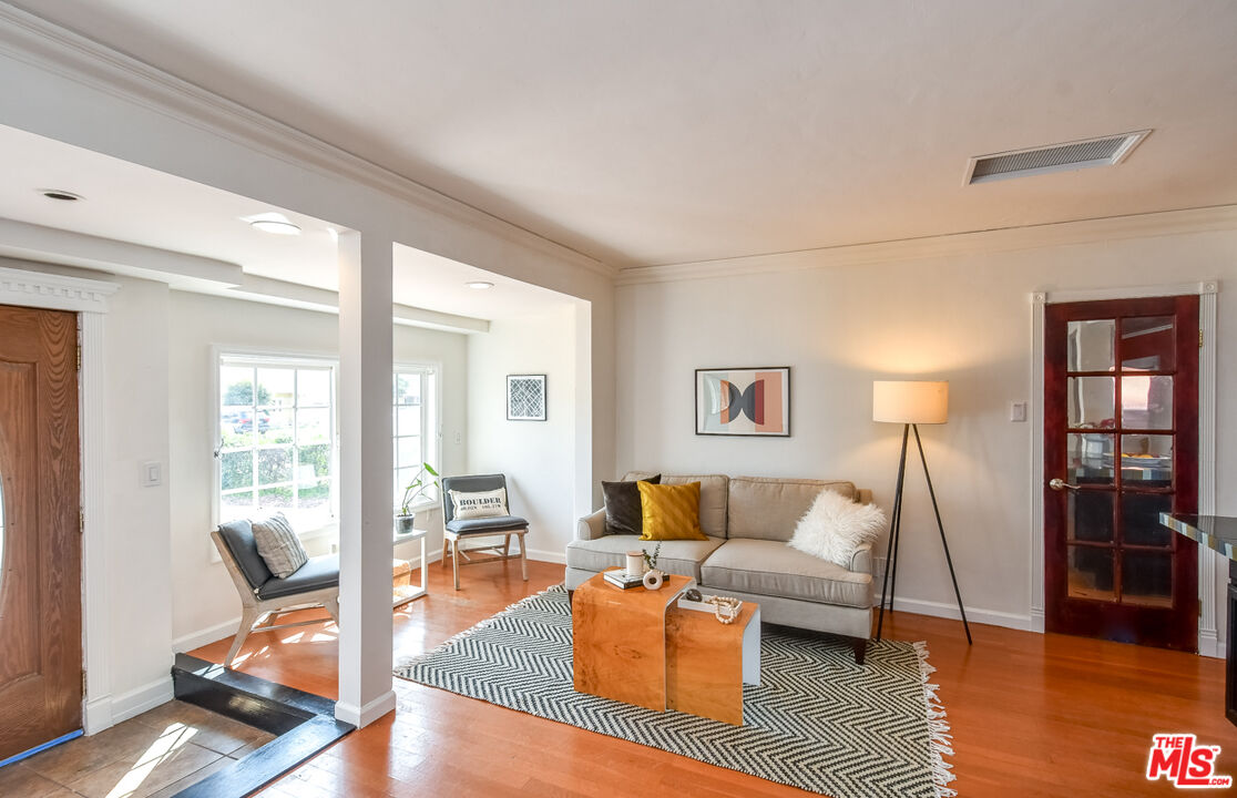 239 E Haven Ave