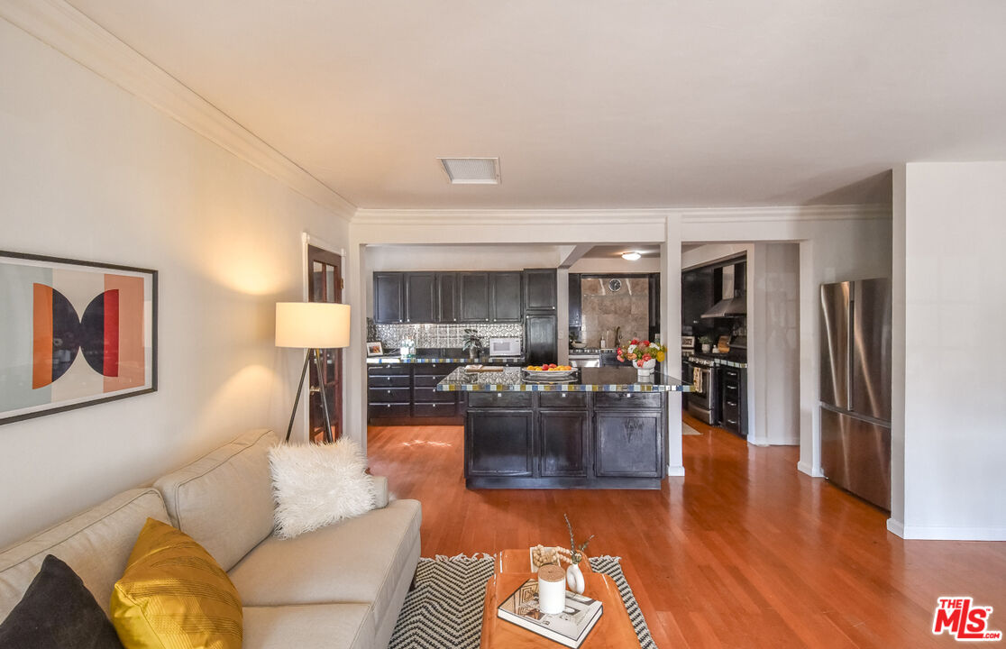 239 E Haven Ave