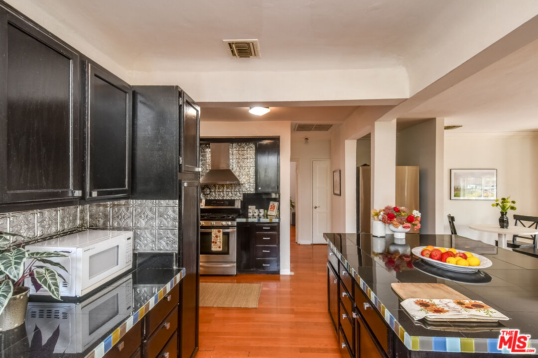 239 E Haven Ave