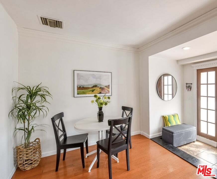 239 E Haven Ave
