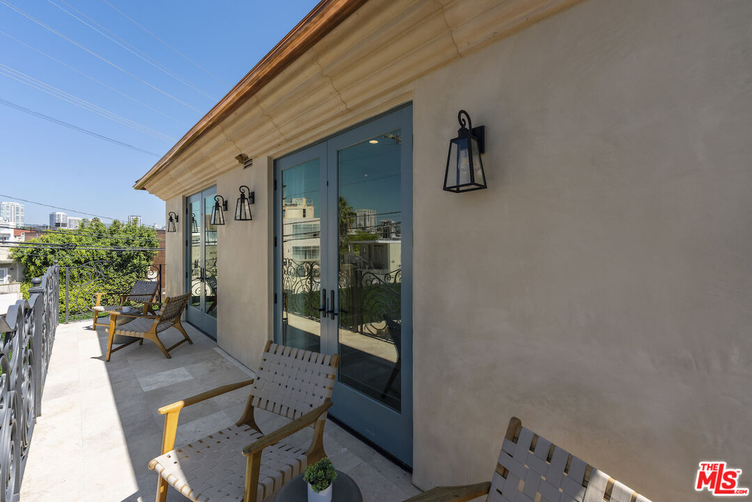 1825 Pandora Avenue, No. 303