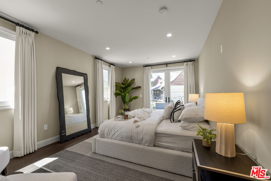 1825 Pandora Avenue, No. 303