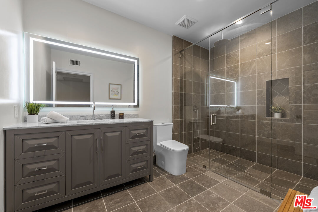 1825 Pandora Avenue, No. 303