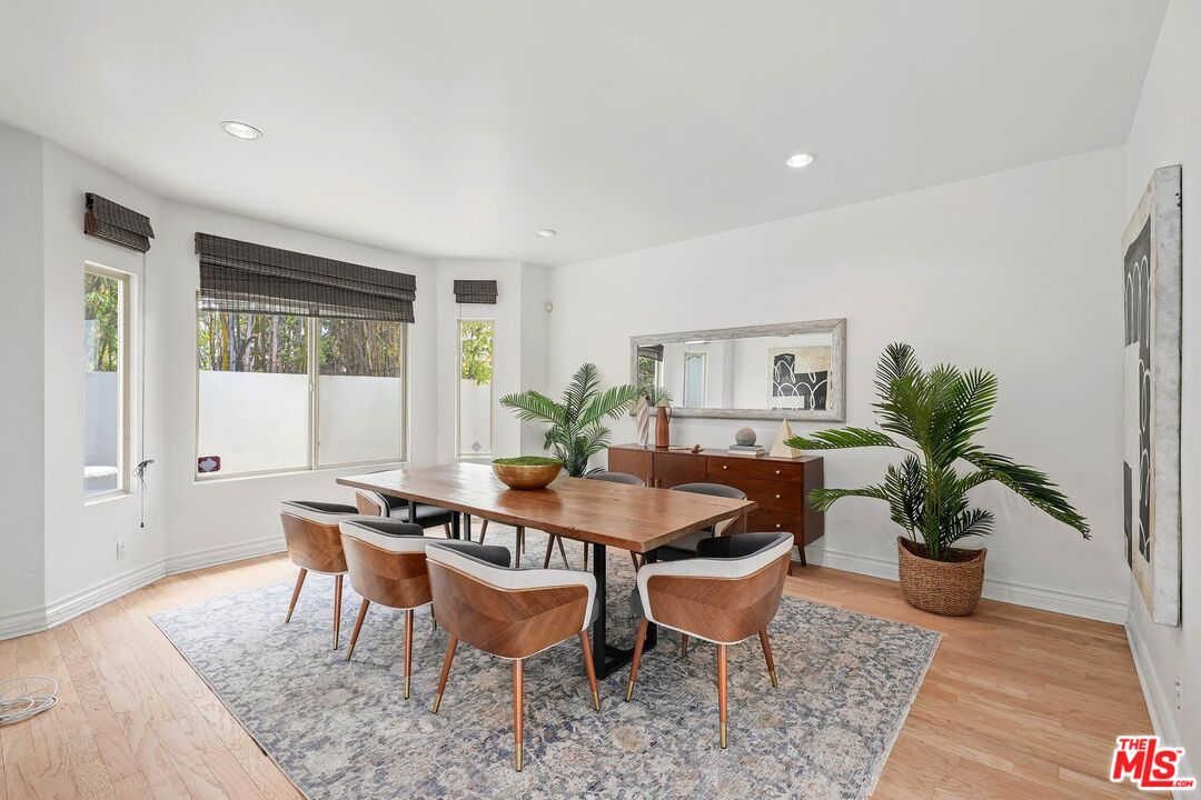 1991 Stradella Road
