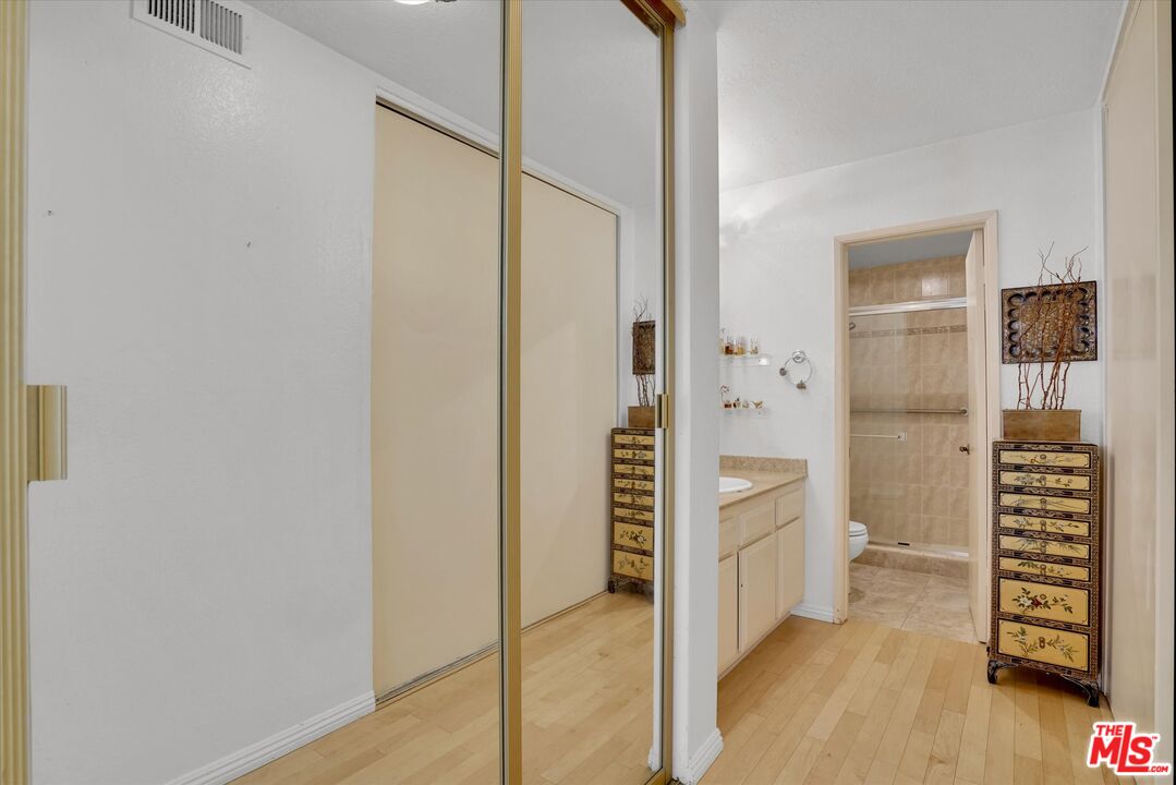 14539 Benefit St Unit: 104