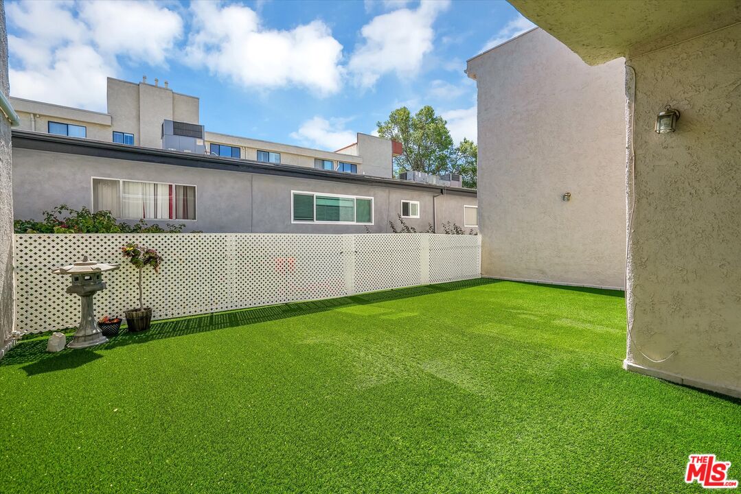14539 Benefit St Unit: 104