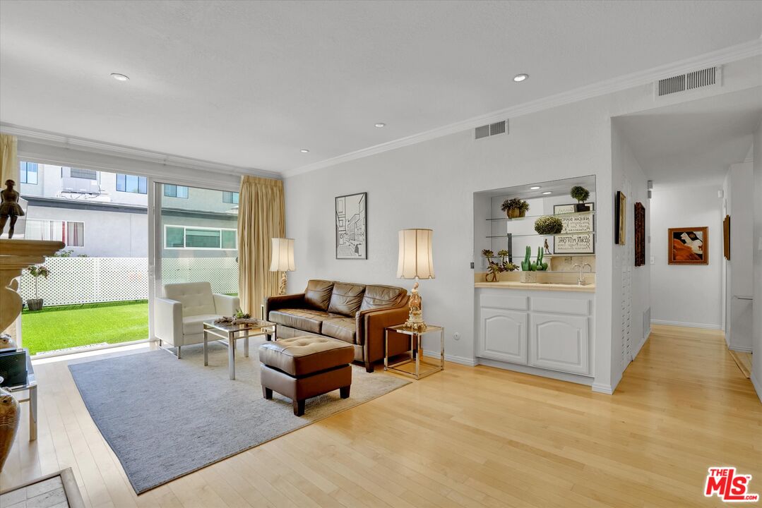 14539 Benefit St Unit: 104