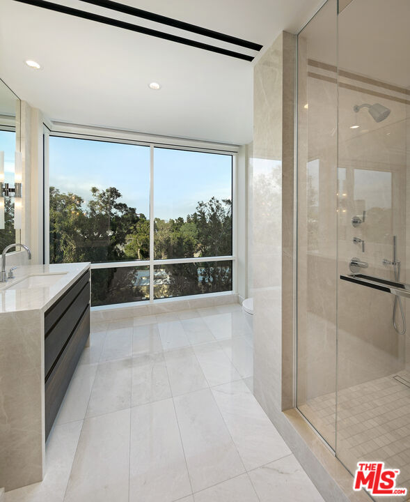1200 Club View Drive, No. 6S