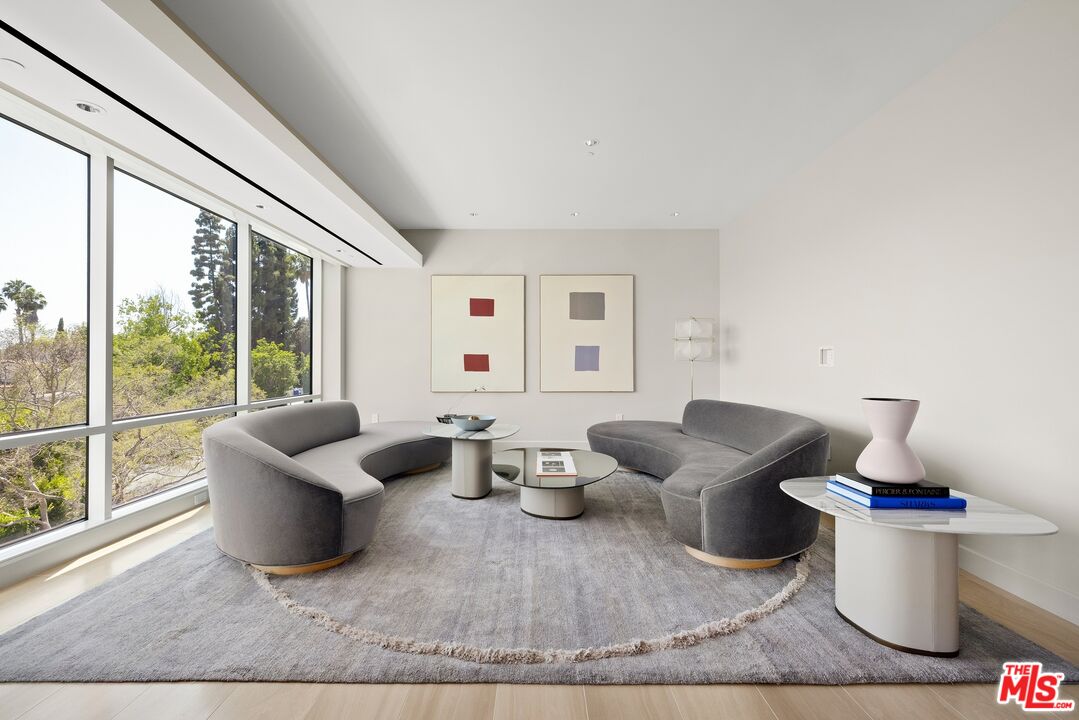 1200 Club View Drive, No. 4S