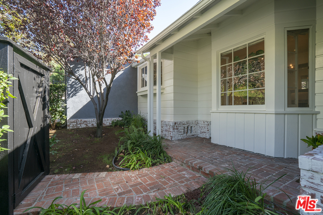 3149 La Suvida Drive