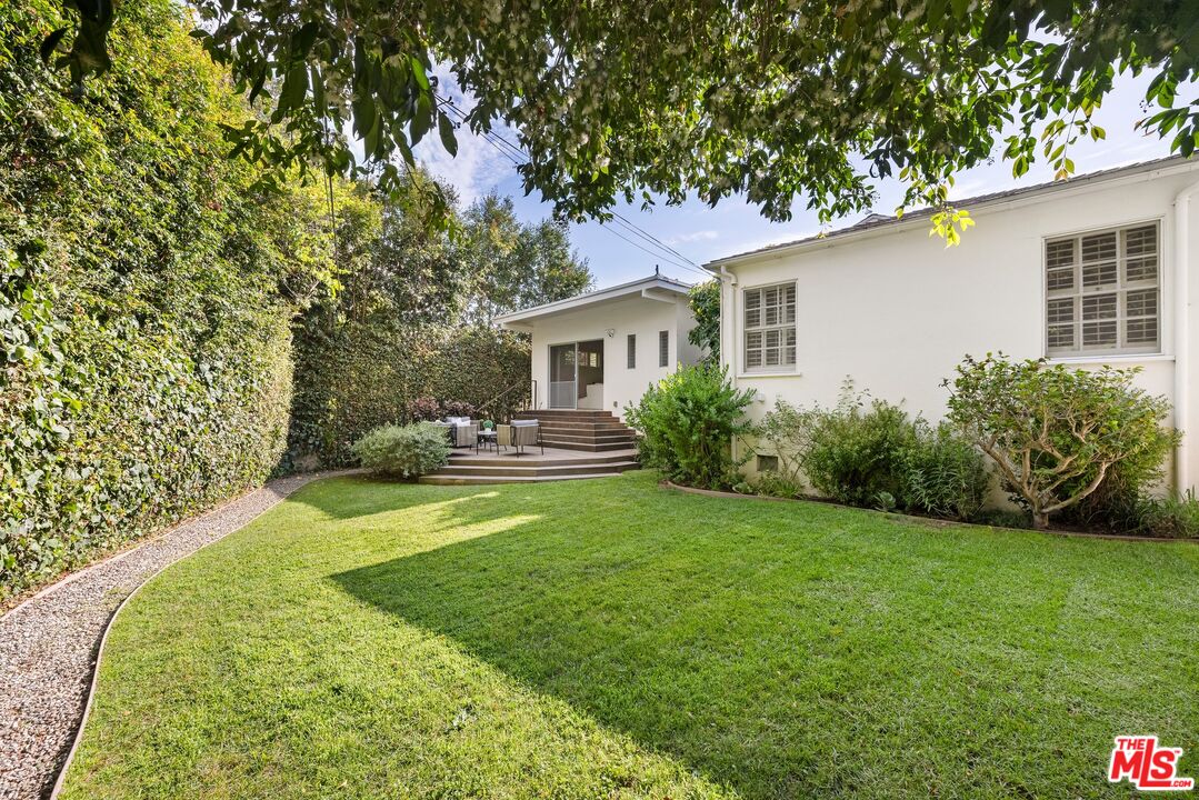1652 Pandora Avenue