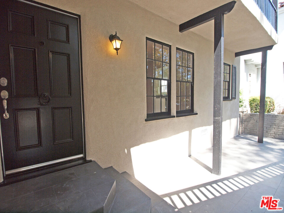 1217 S. Crescent Heights Boulevard