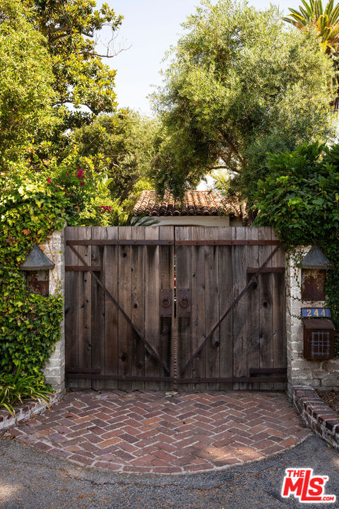 244 Marguerita Lane
