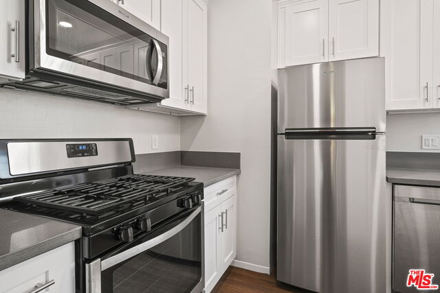 136 N. Sweetzer Avenue, No. 3/4