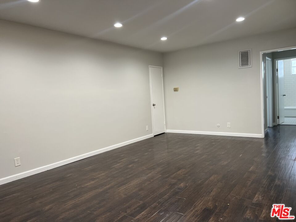 1006 Havenhurst Drive, No. 3