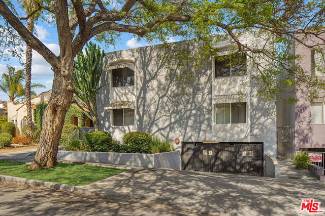 1006 Havenhurst Drive, No. 3