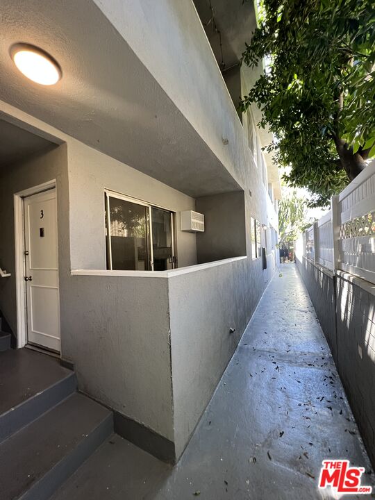 1006 Havenhurst Drive, No. 3