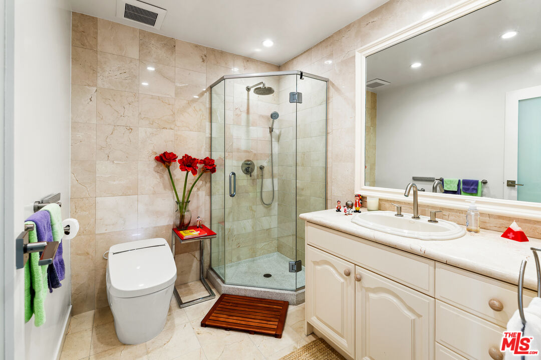 4265 Marina City Drive, Penthouse 15