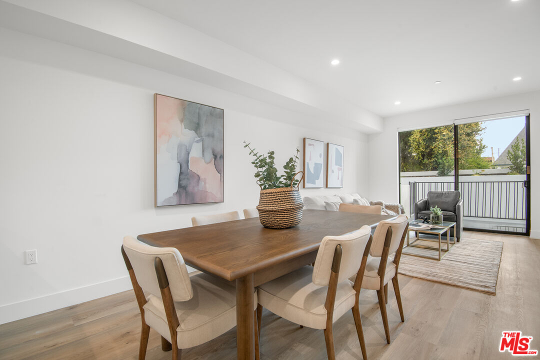 8326 Blackburn Ave Unit: Unit #403
