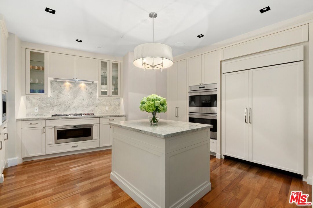 1 W. Century Drive, Townhouse A