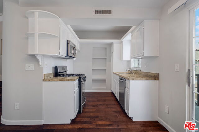 10627 Moorpark Street, No. 1