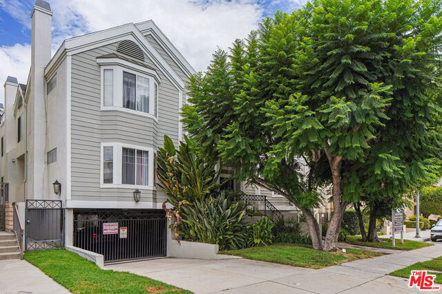 10627 Moorpark Street, No. 1