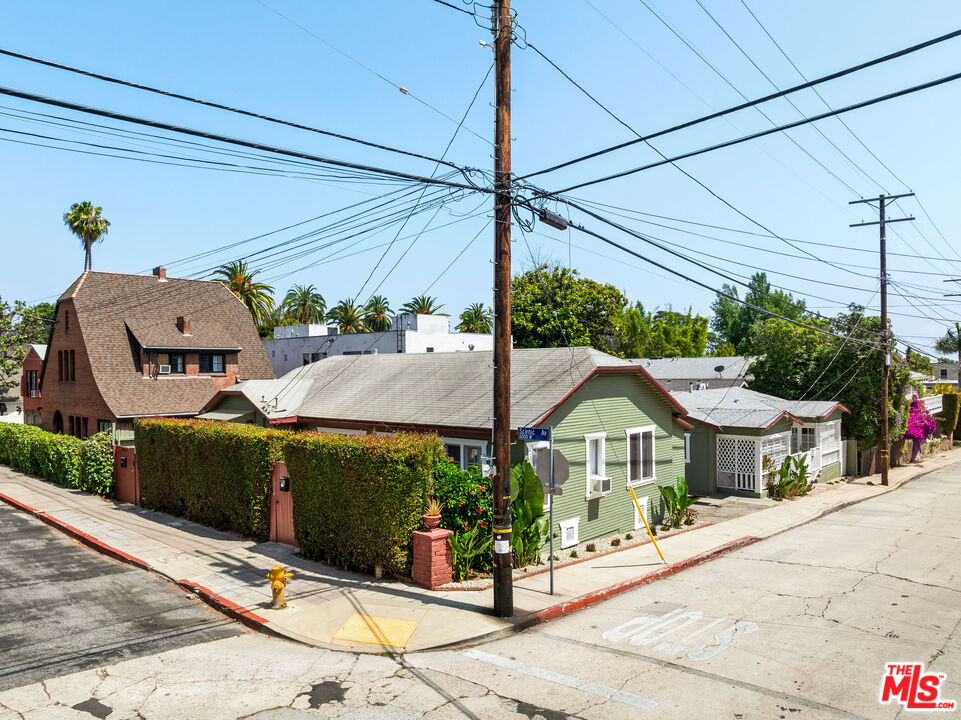 2140 N. Gower Street