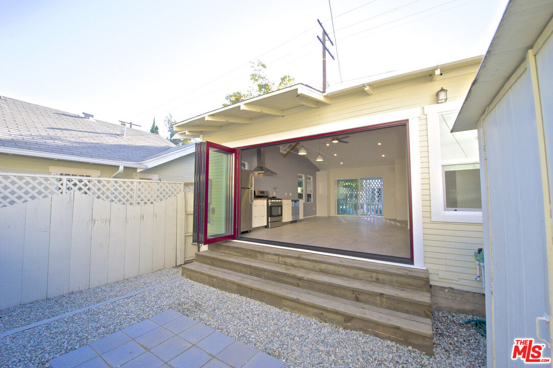 2140 N. Gower Street