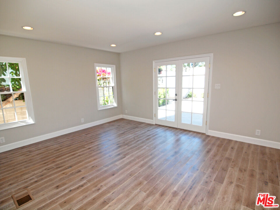 1219 S. Crescent Heights