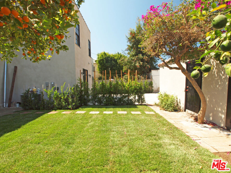 1219 S. Crescent Heights