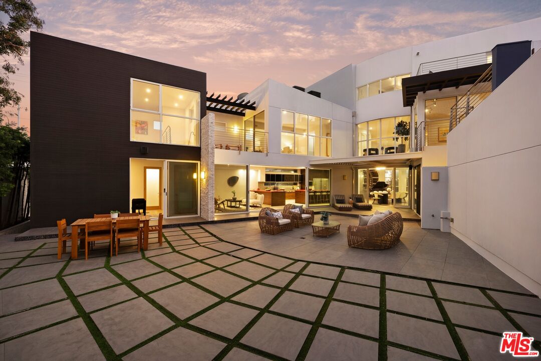 16988 W. Marquez Avenue