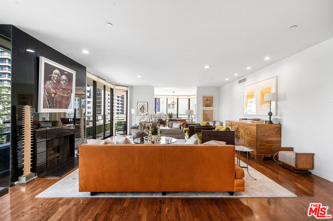 10601 Wilshire Blvd Unit: 403