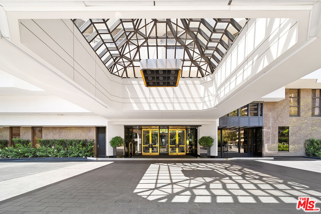 10601 Wilshire Blvd Unit: 403