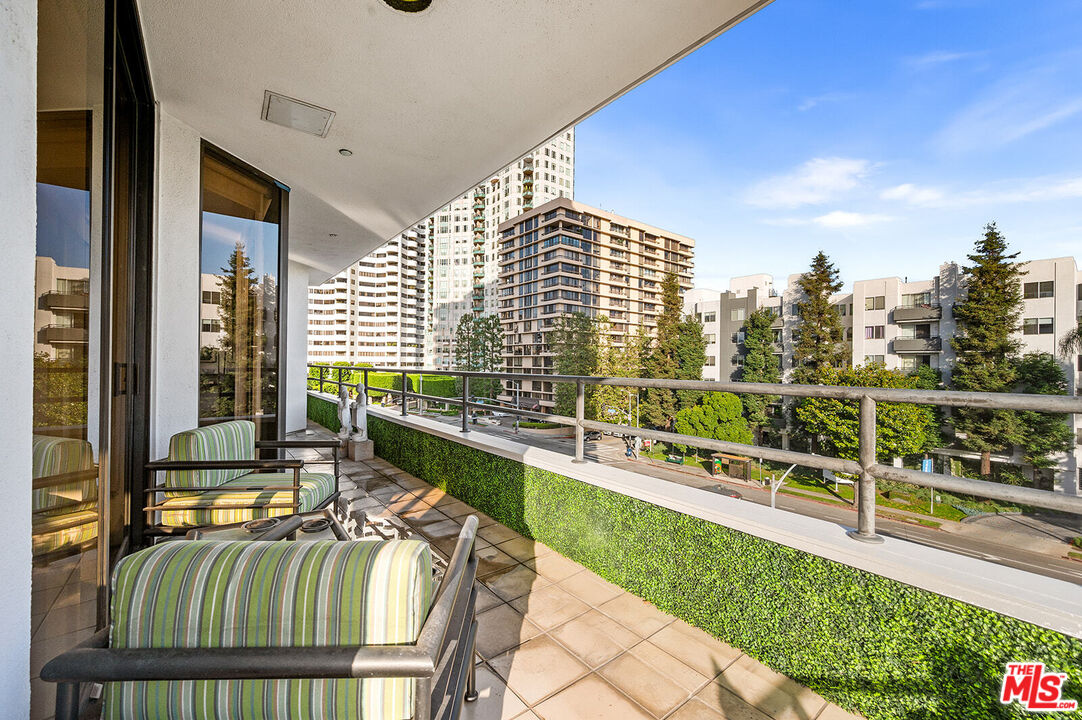 10601 Wilshire Blvd Unit: 403