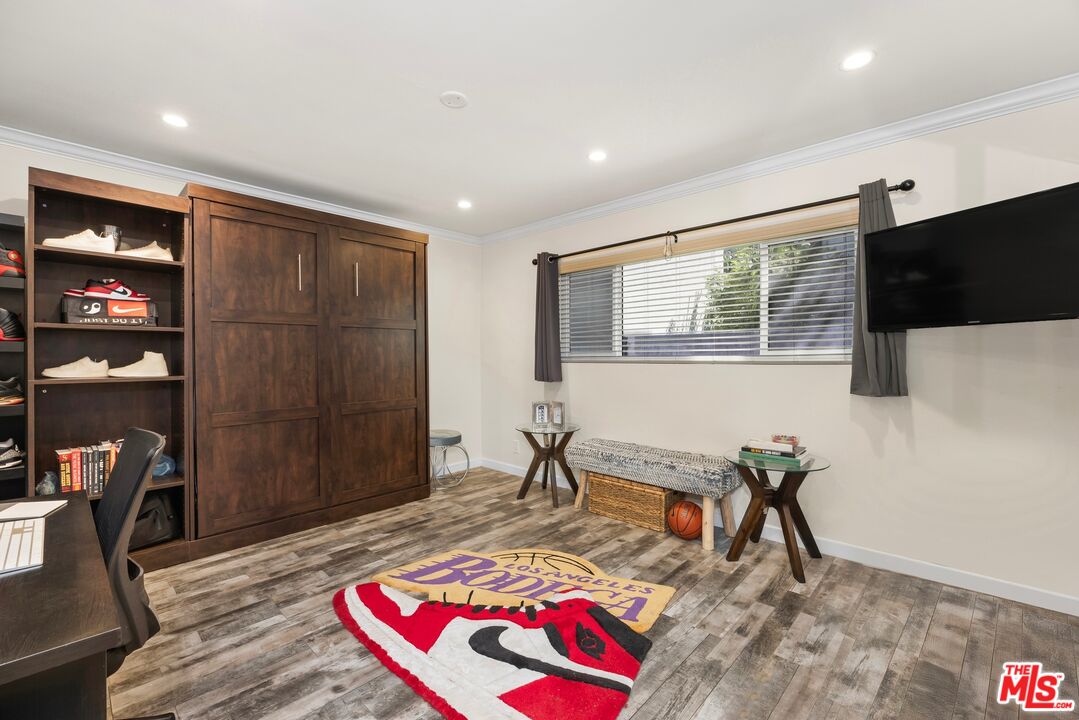 1734 N. Fuller Avenue, No. 209