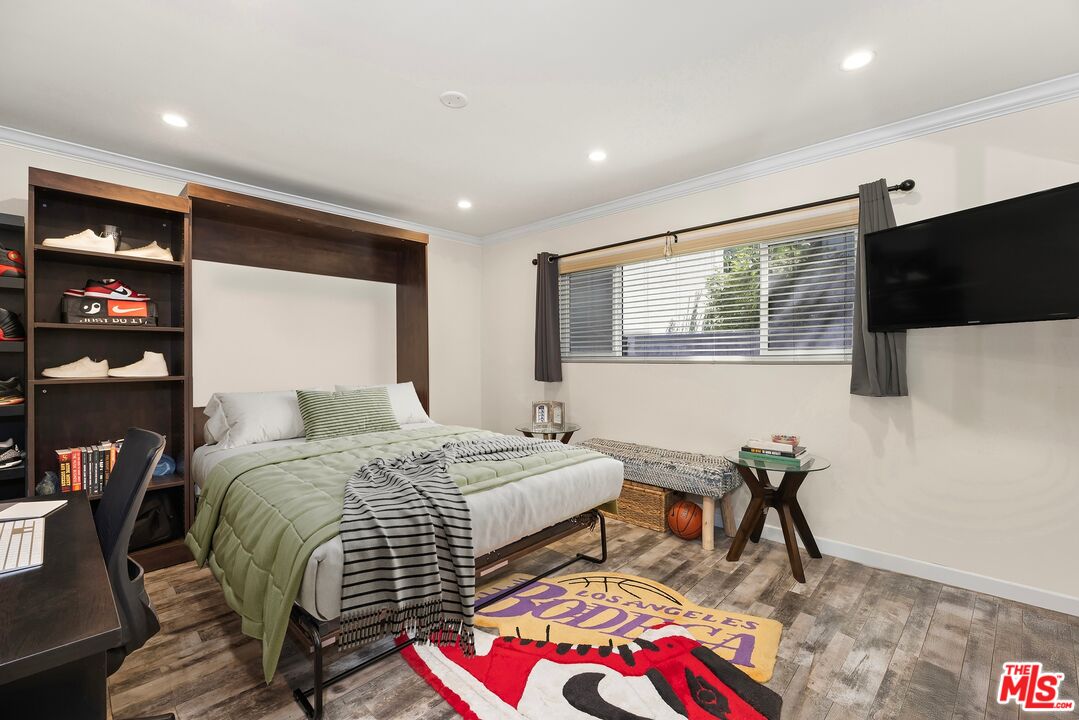 1734 N. Fuller Avenue, No. 209