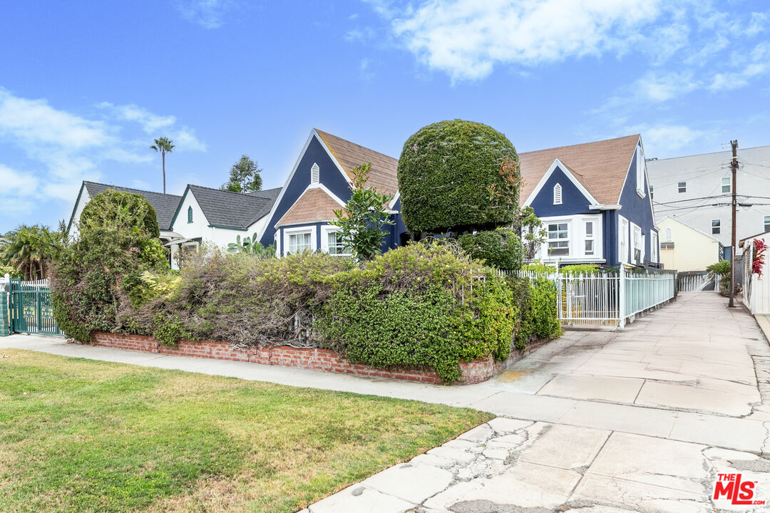 1841 Clyde Ave