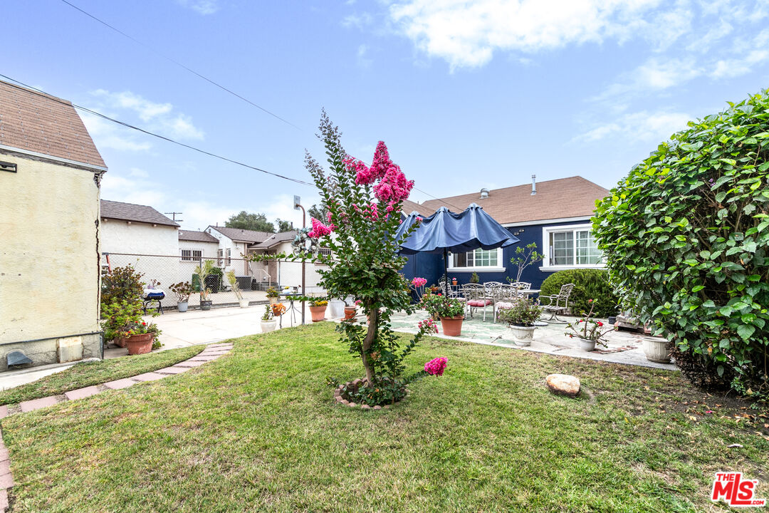 1841 Clyde Ave