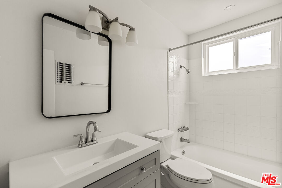 1006 Havenhurst Drive, No. 1
