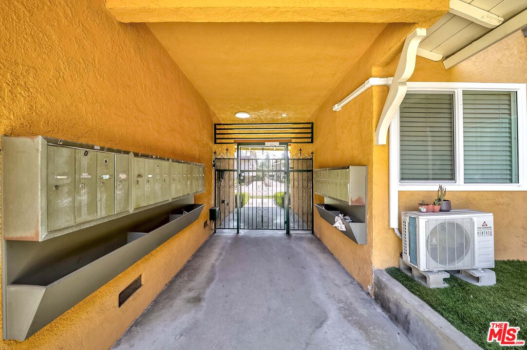 711 S Sierra Vista Ave Unit: U