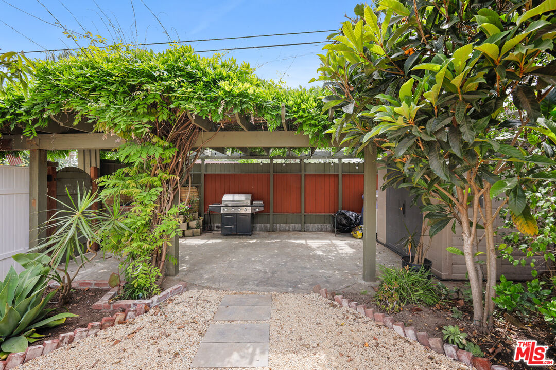 438 12th Street