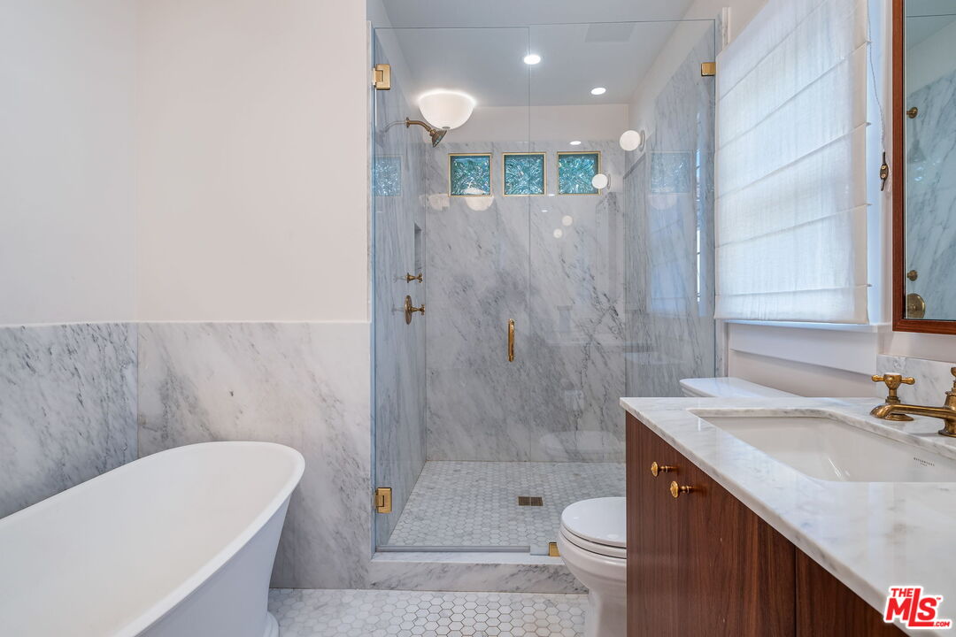 409 S. Highland Avenue