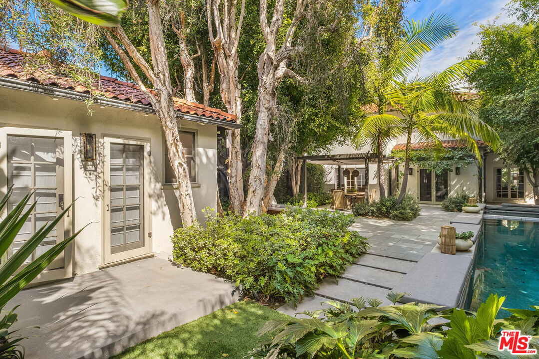 409 S. Highland Avenue