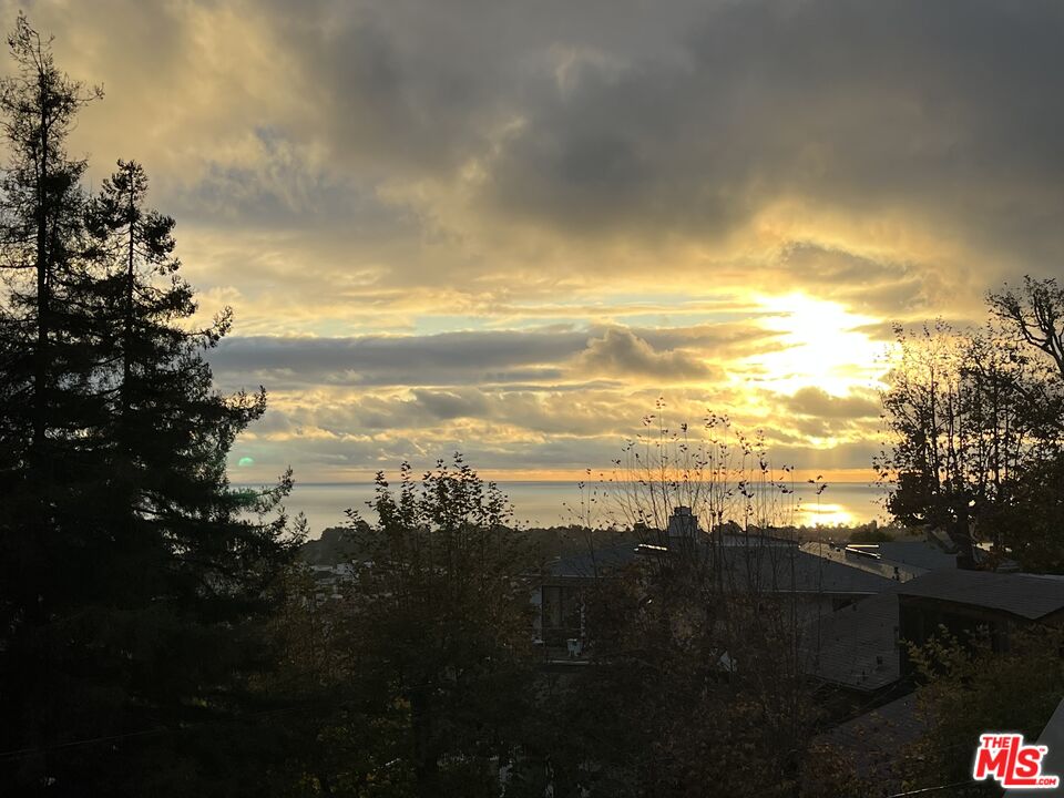 1357 Chautauqua Boulevard