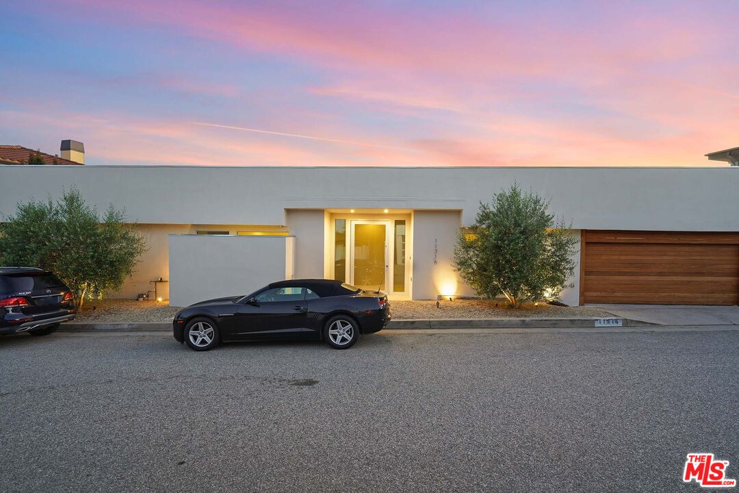 11316 Chalon Road