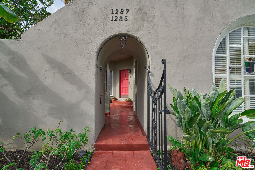 1235 Hi Point Street